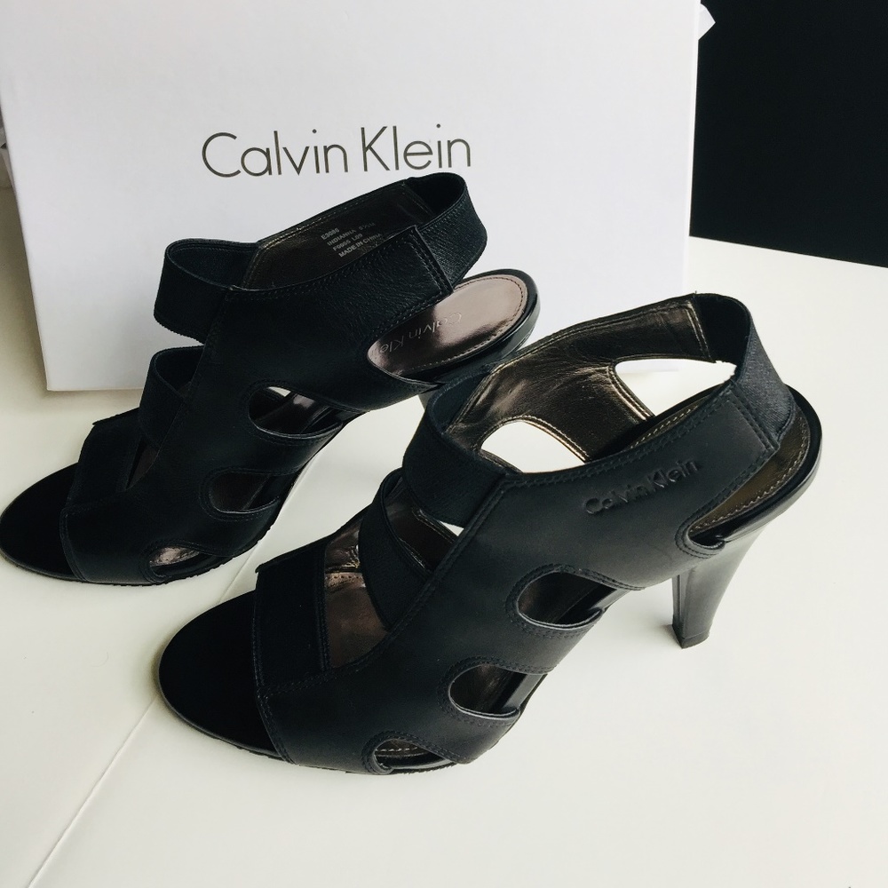 Calvin Klein Black Indianna Sandals size 6.5M